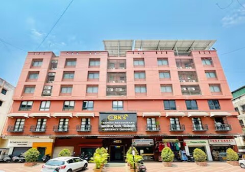 Hotel O RK's Regency Near Navale Hospital Back Gate