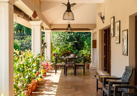 SaffronStays Coffeeshire