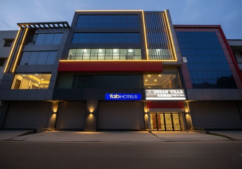 FabHotel Urban Villa