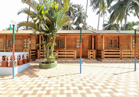 Chrisha's Beach Resort, Anjuna