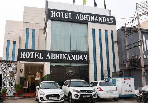Hotel Abhinandan