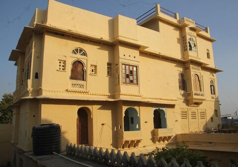 Castle Namahstay Hostel and Artspace