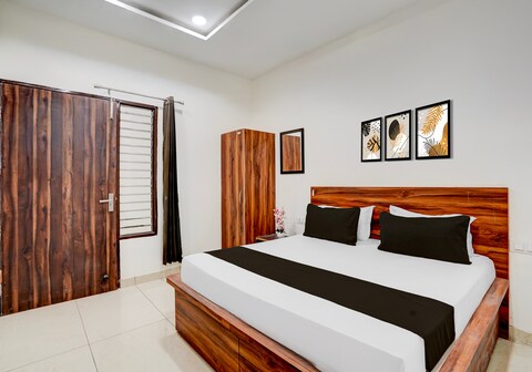 Hotel O FLOWER VILLA