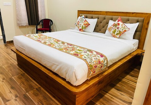 Hotel Saffron