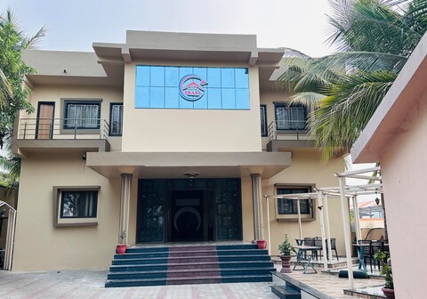 HOTEL EKANT FAMILY RESTAURANT AND LODGING