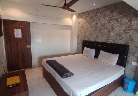 Hotel Kailash Lodge