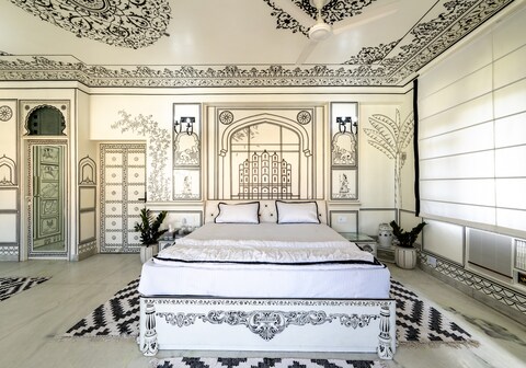 Lalluji Luxe | City Center Luxe 1 BHK