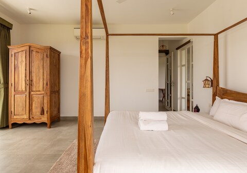 EMT Luxury Stays Calangute 304