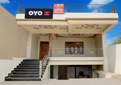 SPOT ON A K Hotal And Restaurant