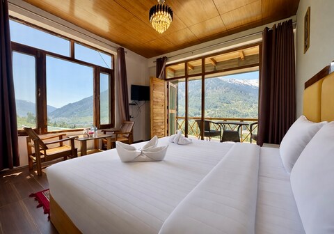 Naina Rockland Manali