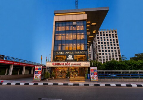 Hotel Apple Palace