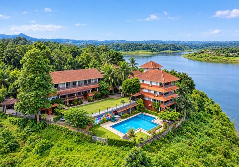 Vistara Resort