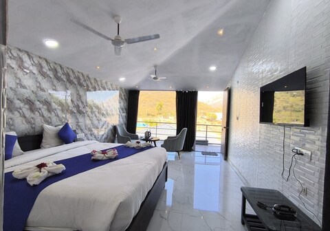 RAHA HOTEL