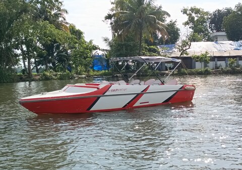 Shikara Boat Tour Alleppey Backwater