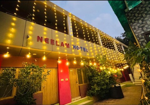 HOTEL NEELAM