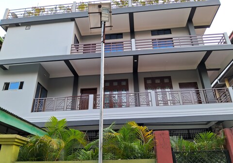 Villa Skylark Comfy Home Stay