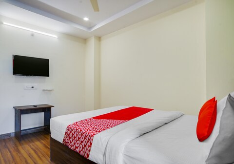 Hotel O Home Hotel R Square Nacharam