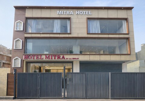 Mitra Hotel