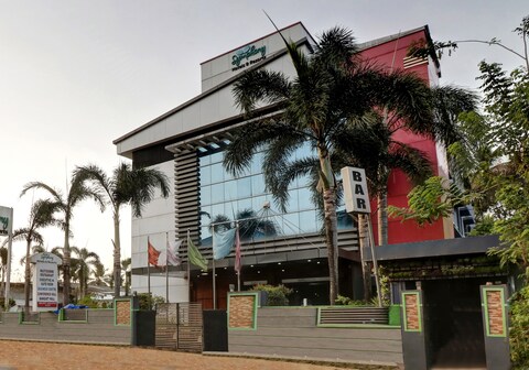 Treebo Symphony Hotels And Resorts Angamally