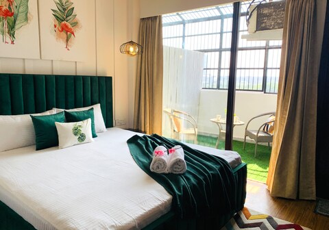 BluO 1BHK Noida - Gym, TT, Terrace Garden, Lift