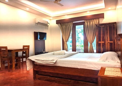 Riviera Sapphire Holiday Homes