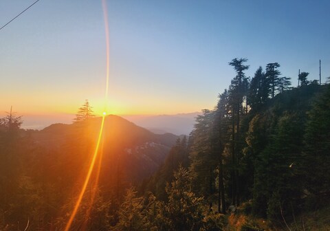 Green Hills Homestay | Rooms & Restaurant