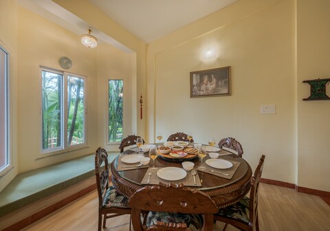 SaffronStays Silver Falls