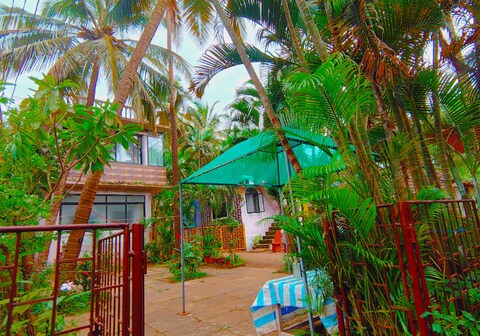 Beach road Homestay Candolim