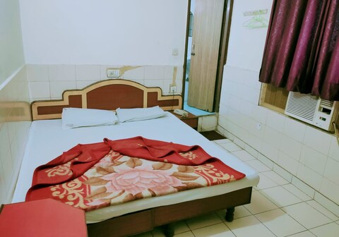 SHIVAM PALACE