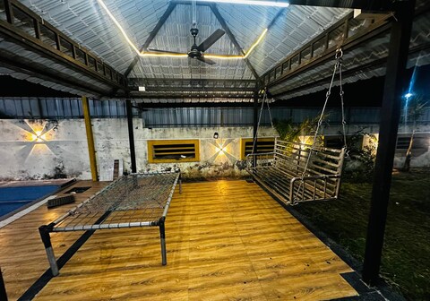 Olivia Green Weekend Home