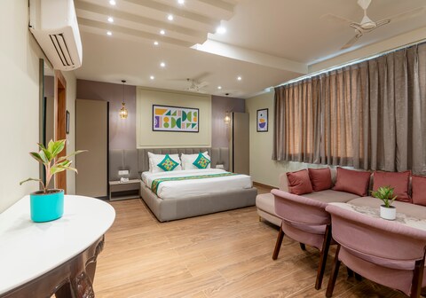 Treebo Premium Gateway Triveni