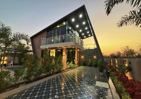 3BHK StayWillas the angle house with Pvt Pool