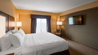 Best Western Plus Thornburg Inn & Suites