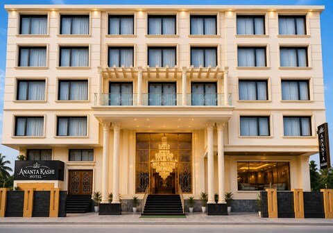 ANANTA KASHI HOTEL