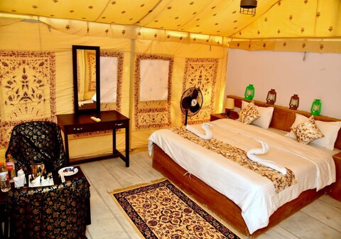 Mahindra Desert Resort