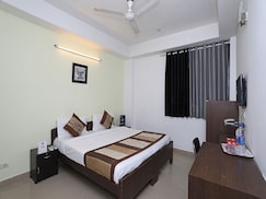 OYO 11392 The Hotel Grand Hospitality, Delhi OYO 11392 The Hotel Grand Hospitality, Delhi