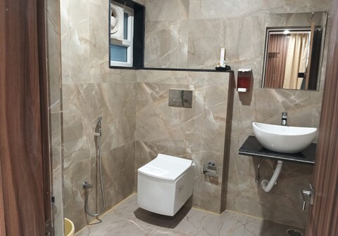 HOTEL MITTAL INTERNATIONAL