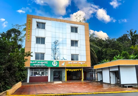 Green Pearl Lodging