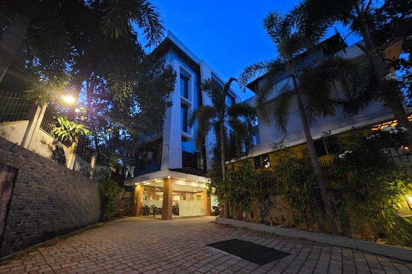 Opalo Kailas Kovalam