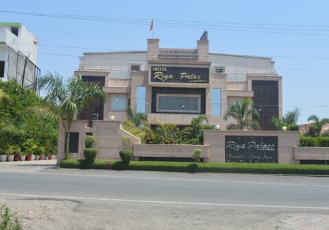Hotel Riya Palace