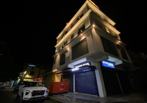 Hotel Pearl Inn (500m from Rudrapur Bus Stop)