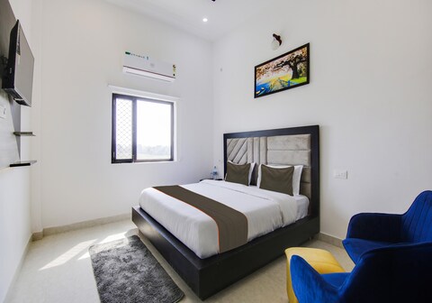 Collection O The Nines Hotel & Restro