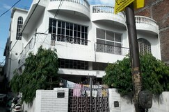 Maa Ganga Haveli | Rooms & Caretaker, Haridwar Maa Ganga Haveli | Rooms & Caretaker, Haridwar