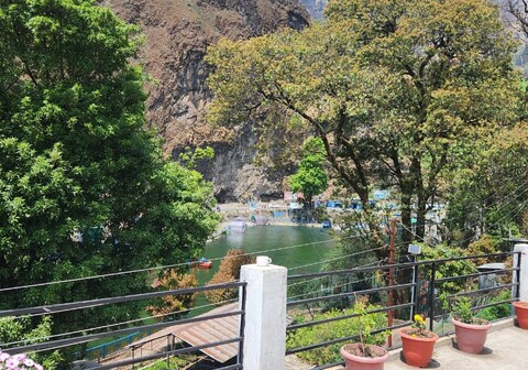 Manohar Guest House | Lake View
