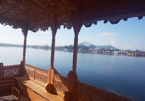 Maharaja Palace Houseboat