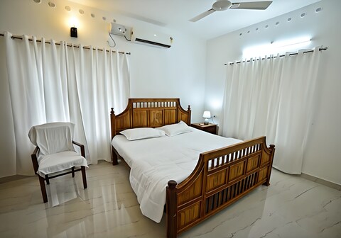 Timber Wave Villa