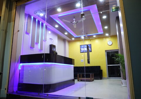 Hotel Bhanwar Palace