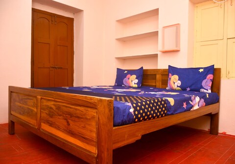HOTEL R HOMESTAY