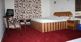 Hotel Pine, Srinagar Hotel Pine, Srinagar