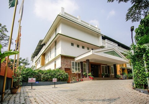 Alankar Elite Inn & Hotels